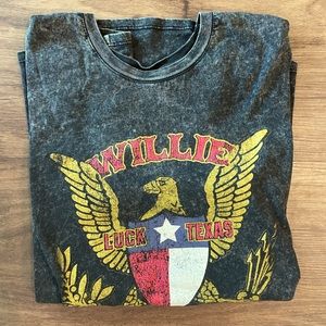 Willie Nelson weathered Texas band tee. Size Medium
